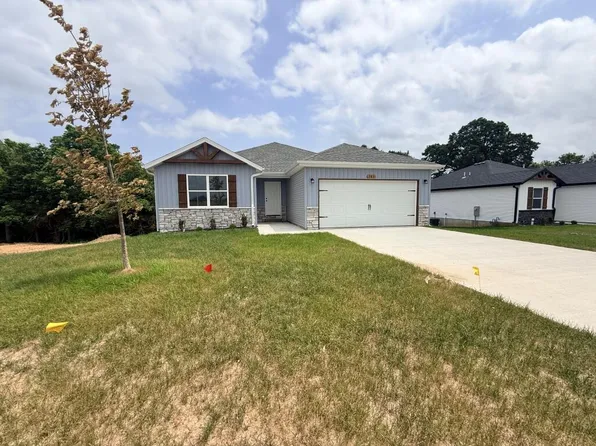 585 Bailiwick Drive, Rogersville, MO 65742