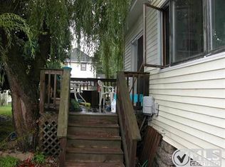 208 S 16th St, Escanaba, MI 49829