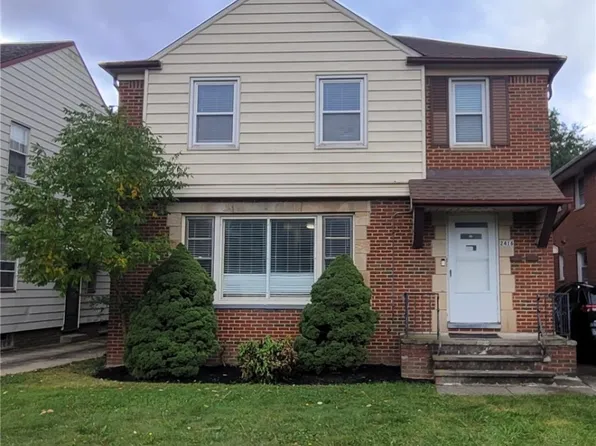 2416 Warrensville Center Rd, University Heights, OH 44118