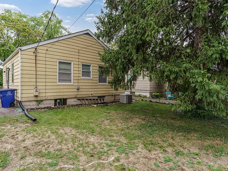 62 E Stanton Ave — Photo 19