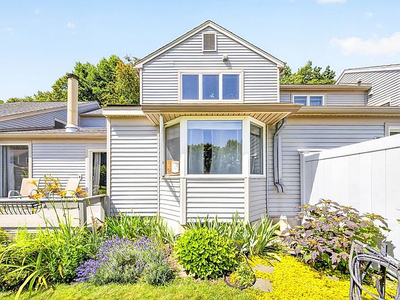 3rd image of 70 Walden Pond Drive