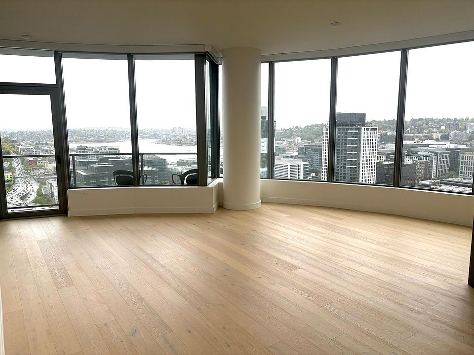 Spacious living area with panoramic views