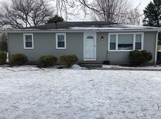 89 Beldon Dr, Rochester, NY 14623