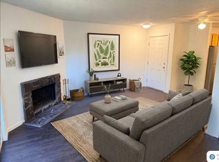 9765 SW Lookout Ter #D, Beaverton, OR 97008
