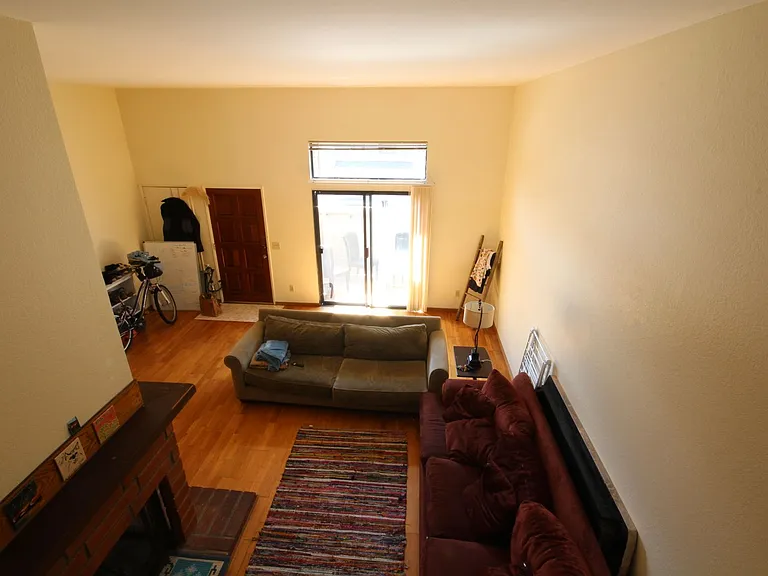 4058 Mahaila Ave #D — Photo 2
