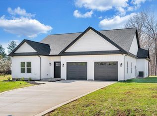 380 Parford Ln, Moneta, VA