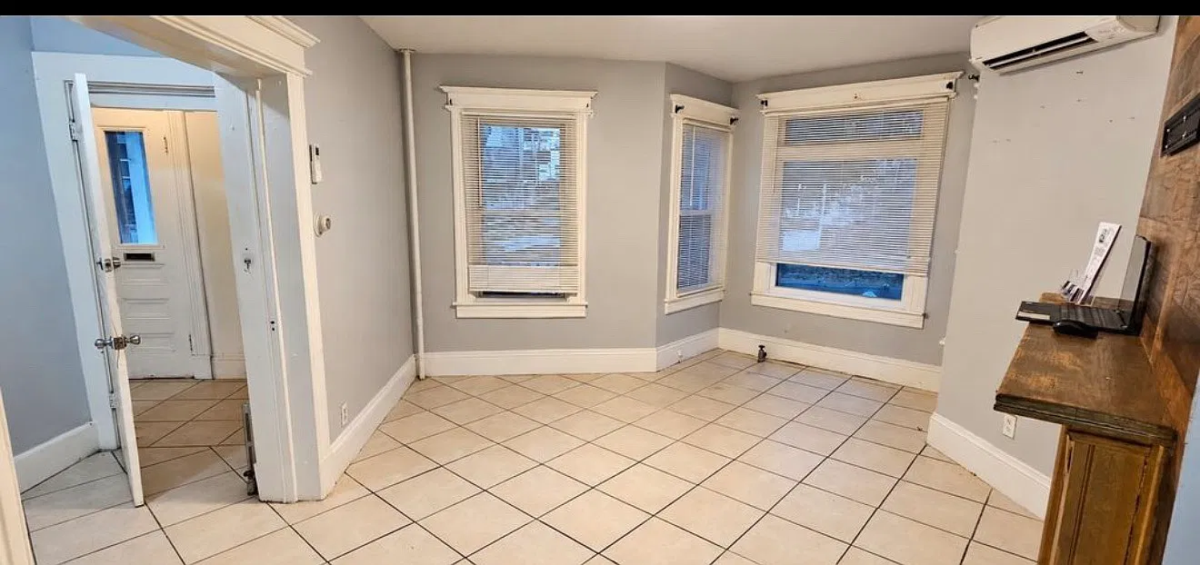 76 Acushnet Ave — Photo 1
