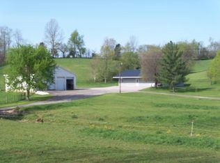 7375 Mount Carmel Rd, Maysville, KY 41056