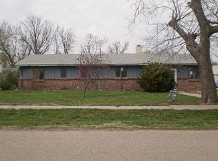 215 10th St, Chapman, NE 68827