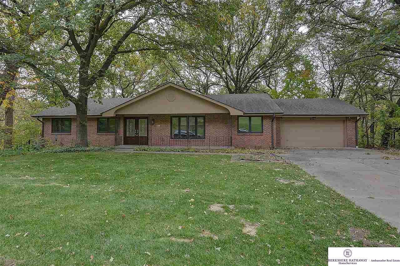 9041 Raven Oaks Dr, Omaha, NE 68152 Zillow