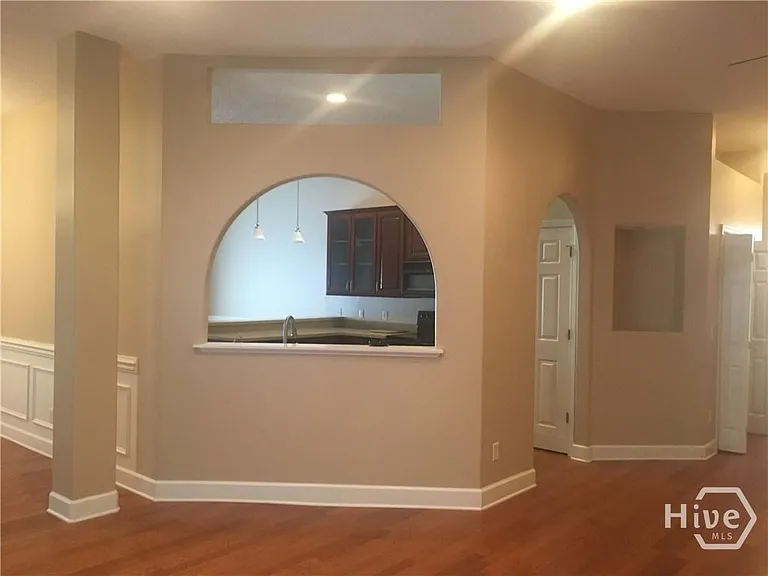 644 Marshview Dr — Photo 8