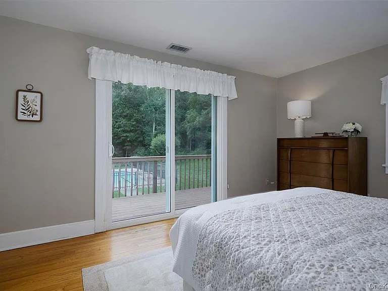 116 School House Ln — Photo 29