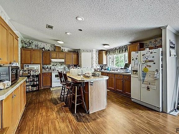 2nd image of 4325 Clove Ave