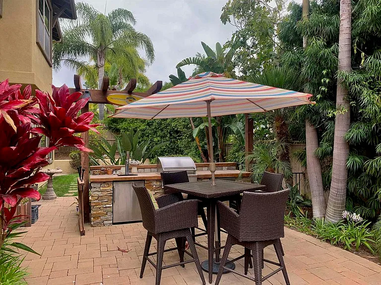 7332 Circulo Papayo — Photo 12