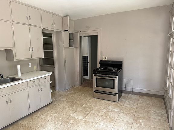 4th image of 603 W Washington Ave APT 1