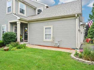 1021 Horizon Rdg, Lake In The Hills, IL 60156