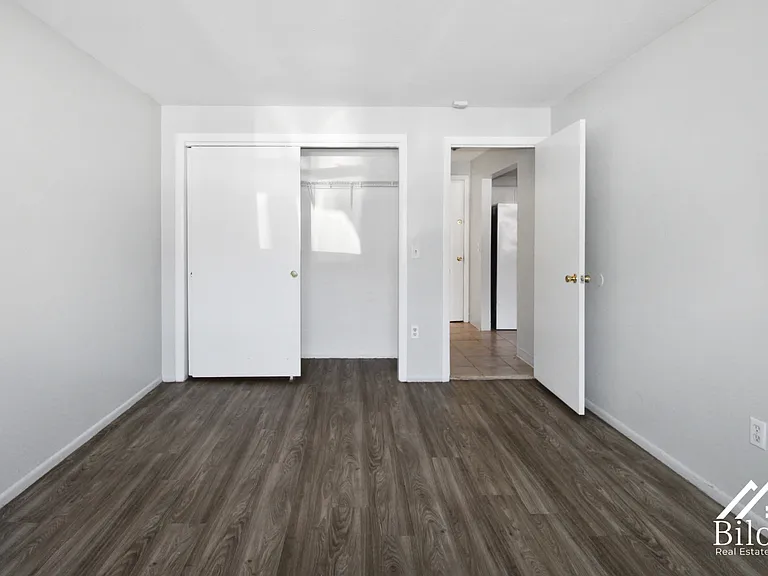 Hillside Terrace Apartments — Photo 6