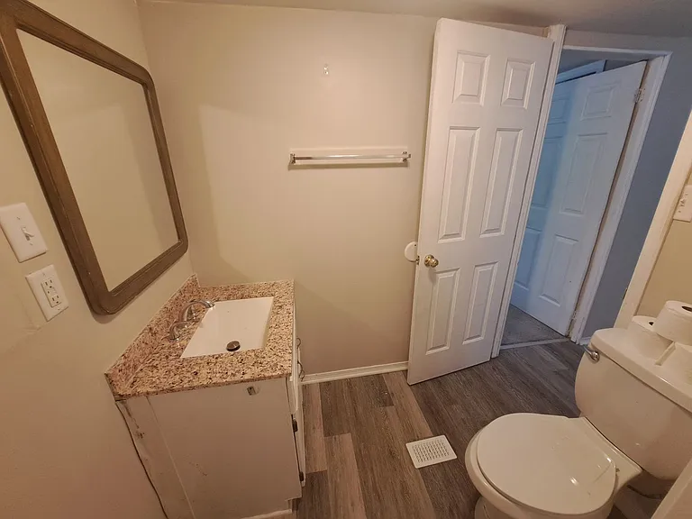2821 Hillcrest Ave #11 — Photo 14