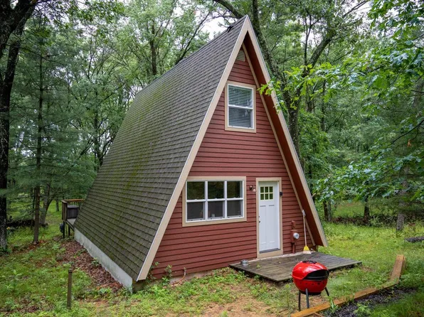 1874 West 16th Avenue, Friendship, WI 53934