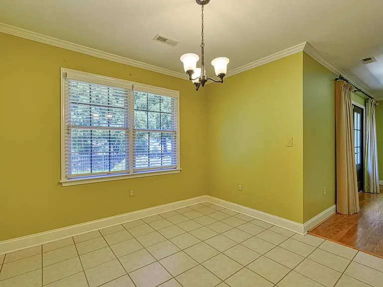 210 Rivermill Ct — Photo 10