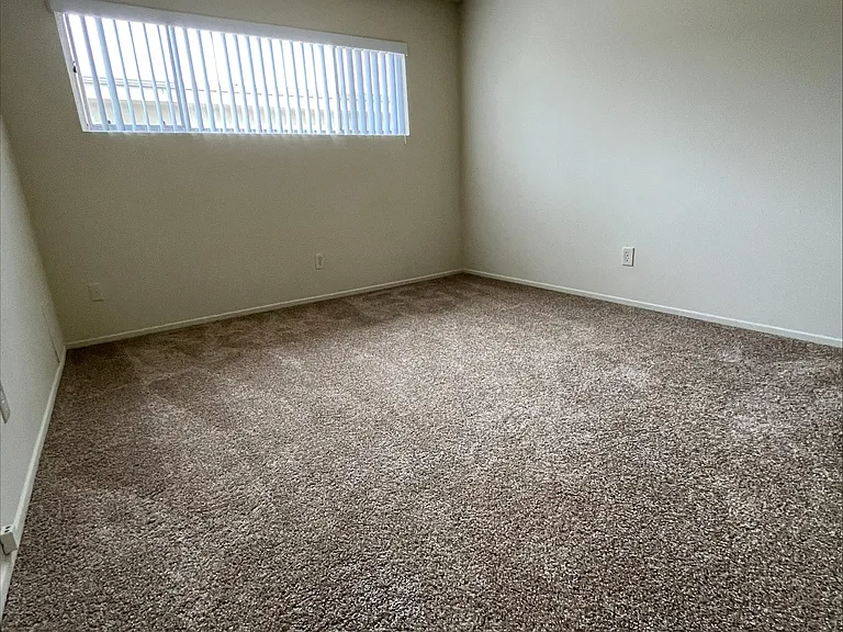 21025 Victor St. — Photo 15