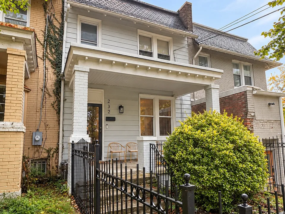 232 Upshur St NW