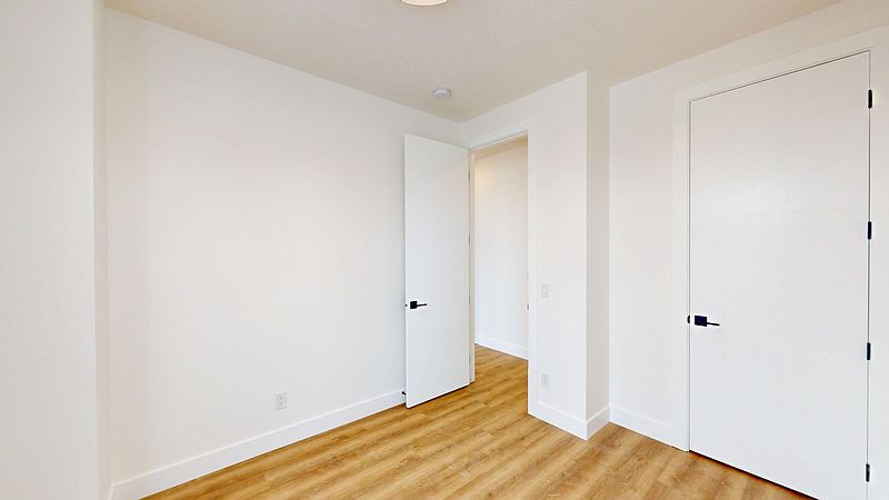 Calgary Townhouse for rent - 3 Bedrooms — photo 17