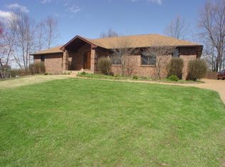 4911 Griffin Rd, Saint Louis, MO 63128