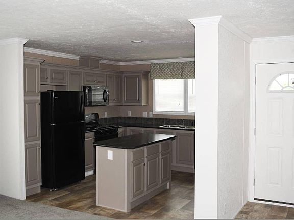 3rd image of 29 Elm Ln