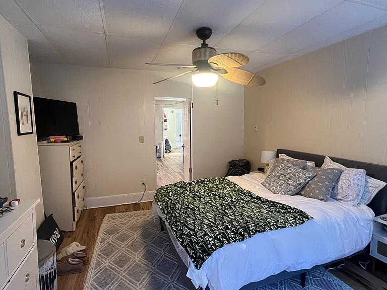 29 Clark St #4 — Photo 6