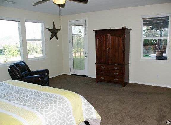 Private Retreat to Backyard