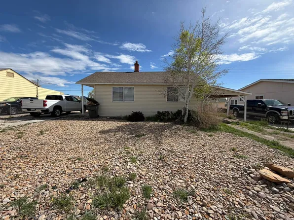 178 W Geneva Dr, East Carbon, UT 84520