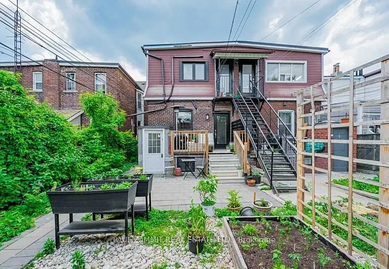 229 Christie St #3 — Photo 1