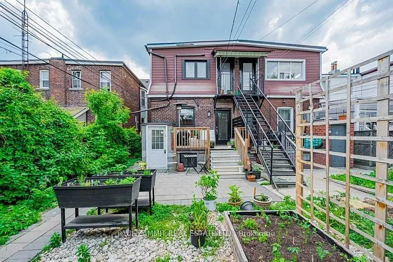 229 Christie St #3