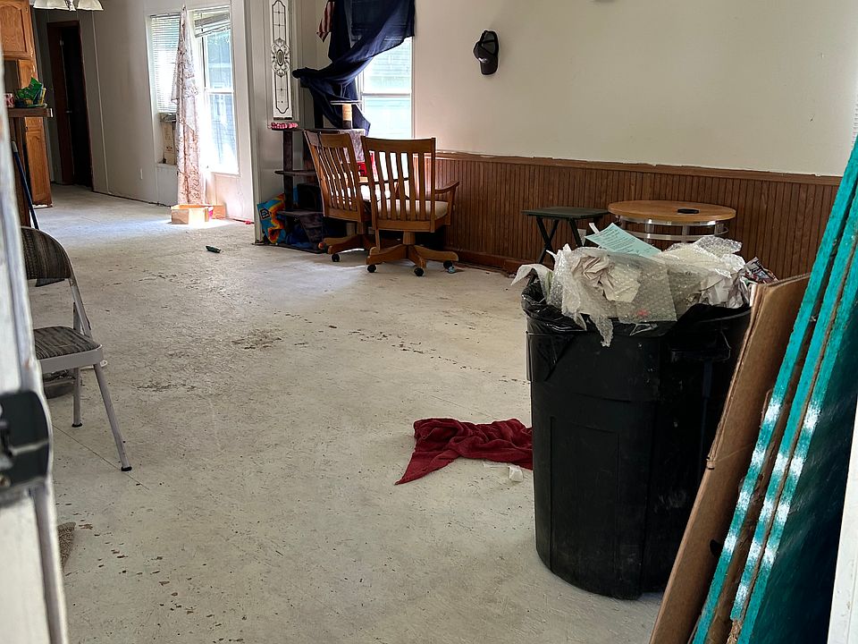 2nd image of 1701 Mascoutah Ave #33
