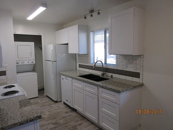3rd image of 225 S Ventura Rd Unit 81