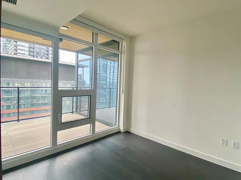 3 Concord Cityplace Way #1802 — Photo 6