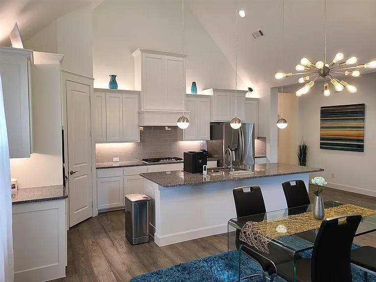 6708 Bermuda Ave — Photo 4