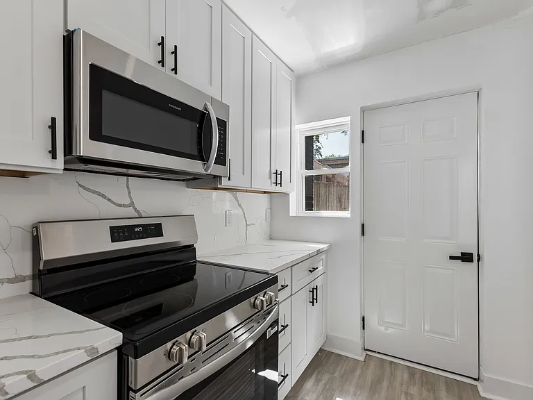 4627 H St SE — Photo 11