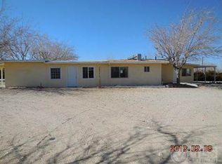 9624 Fairlane Rd, Lucerne Valley, CA 92356