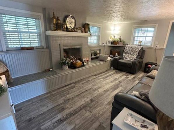 2639 S State Highway 7, Sandy Hook, KY 41171