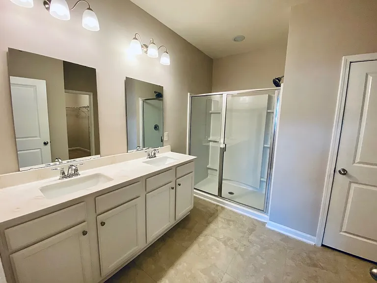 Master bathroom_10062022