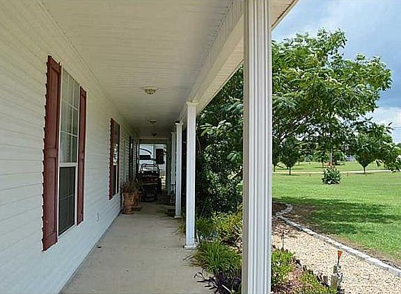 2nd image of 40054 Silverado Ln