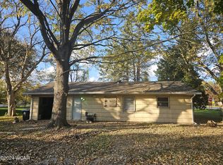 4162 Pickle Rd, Oregon, OH 43616
