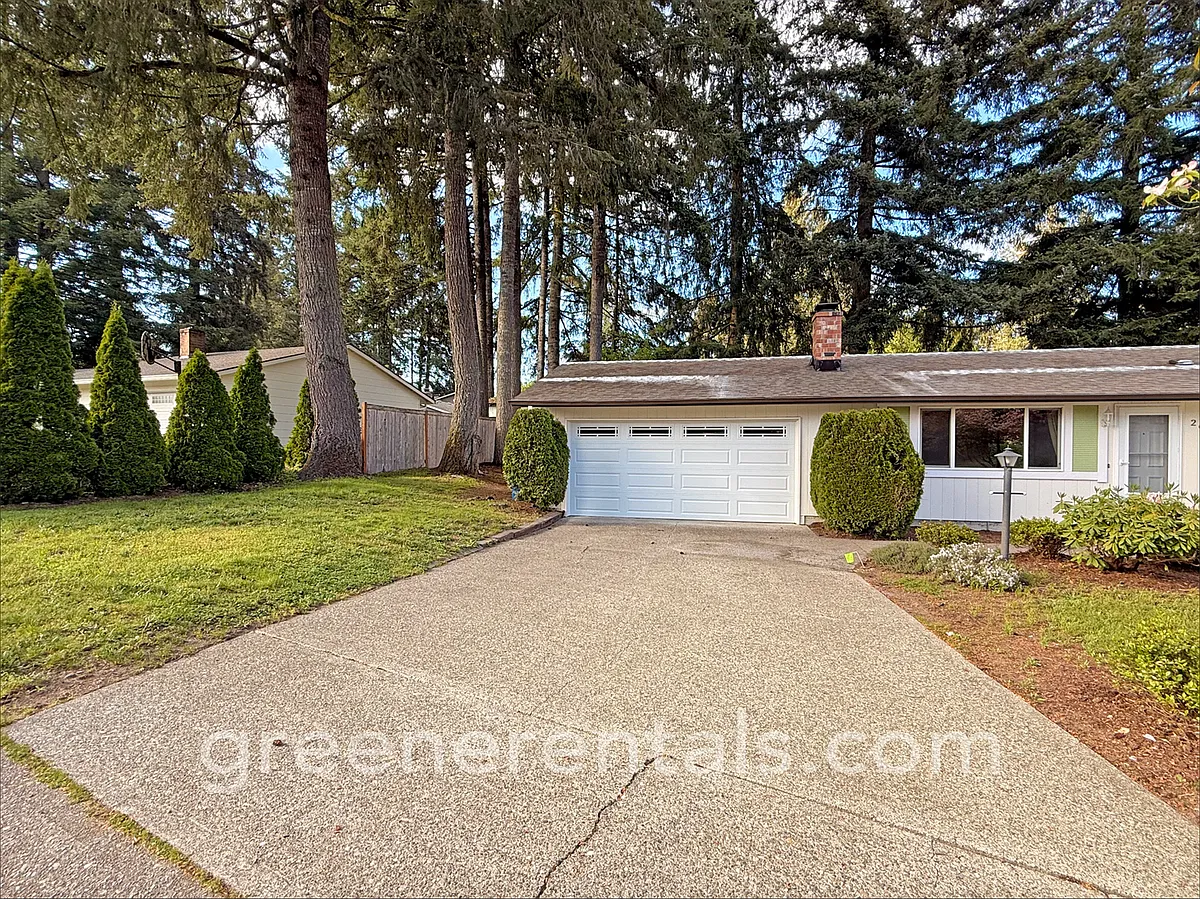 Building Photo - 2602 27th Ave SW