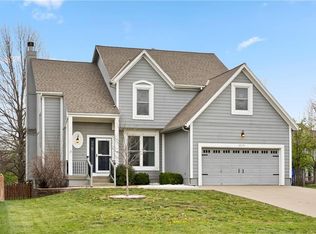 2616 W Sage Cir, Olathe, KS 66061