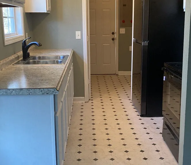 1584 Boxcroft Rd — Photo 3