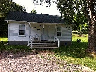 1st image of 408 Maple St