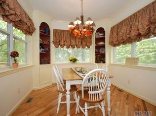 4 Conscience Meadow Path, East Setauket, NY 11733