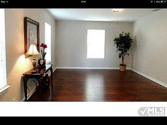 5th image of 3262 Olive Pl